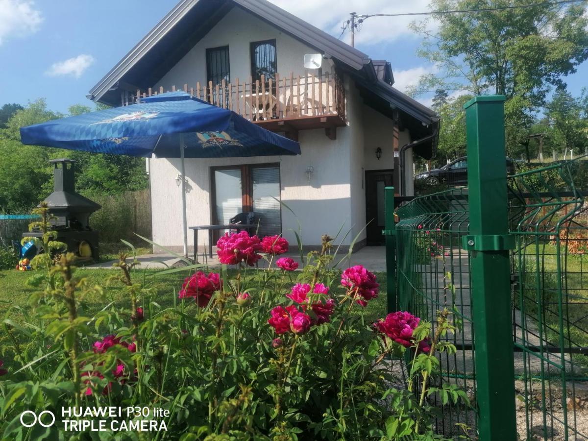 Asja Guest House Lukavac Kültér fotó