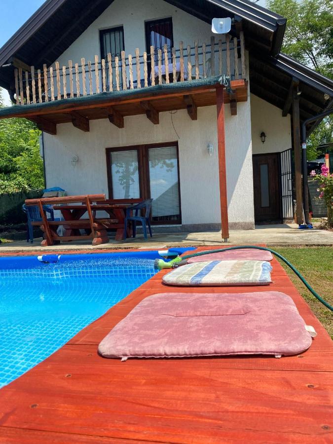 Asja Guest House Lukavac Kültér fotó